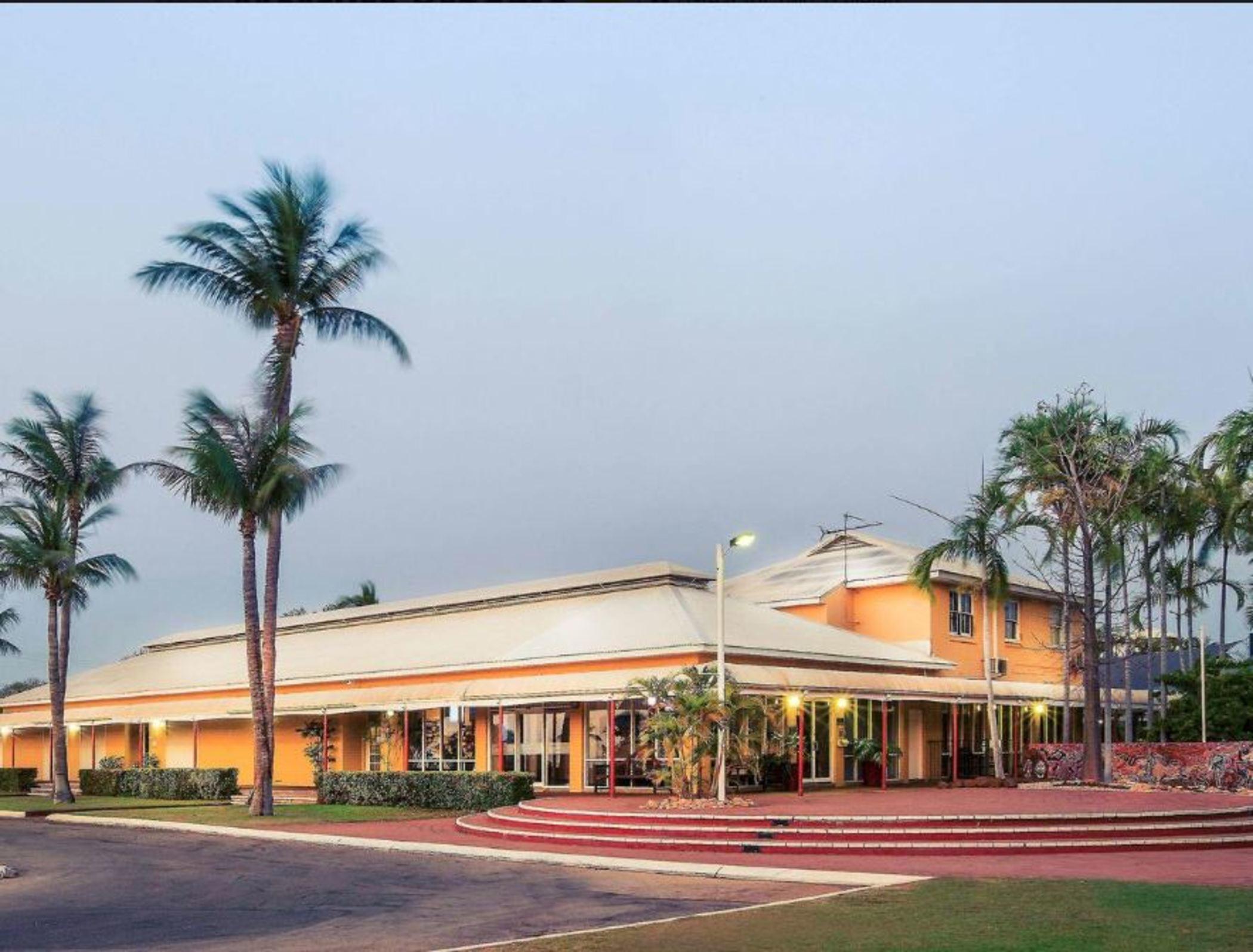 The Continental Hotel 브룸 외부 사진